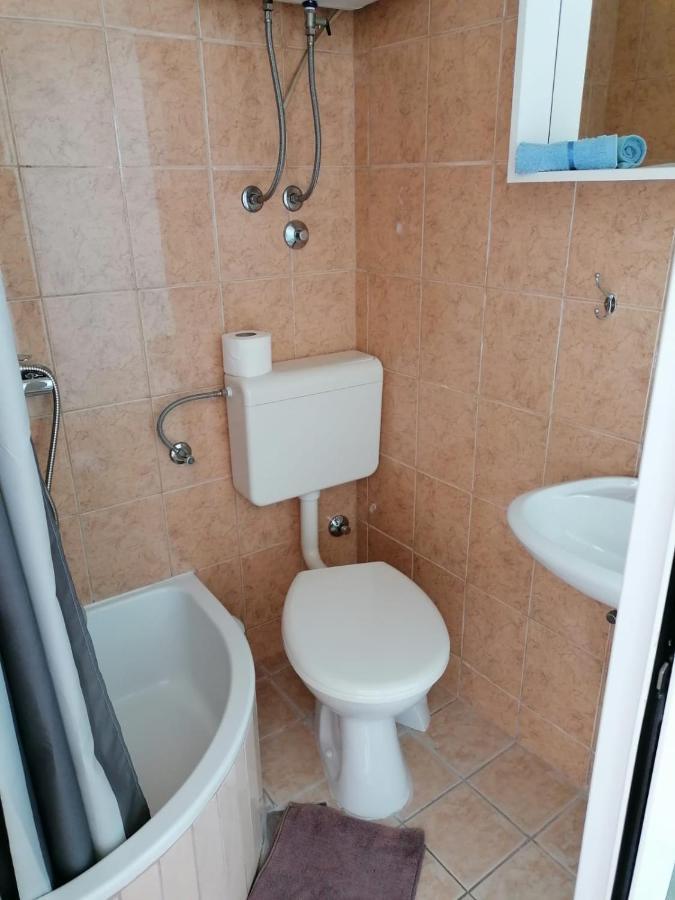 Guest House Lucija Makarska Exterior photo